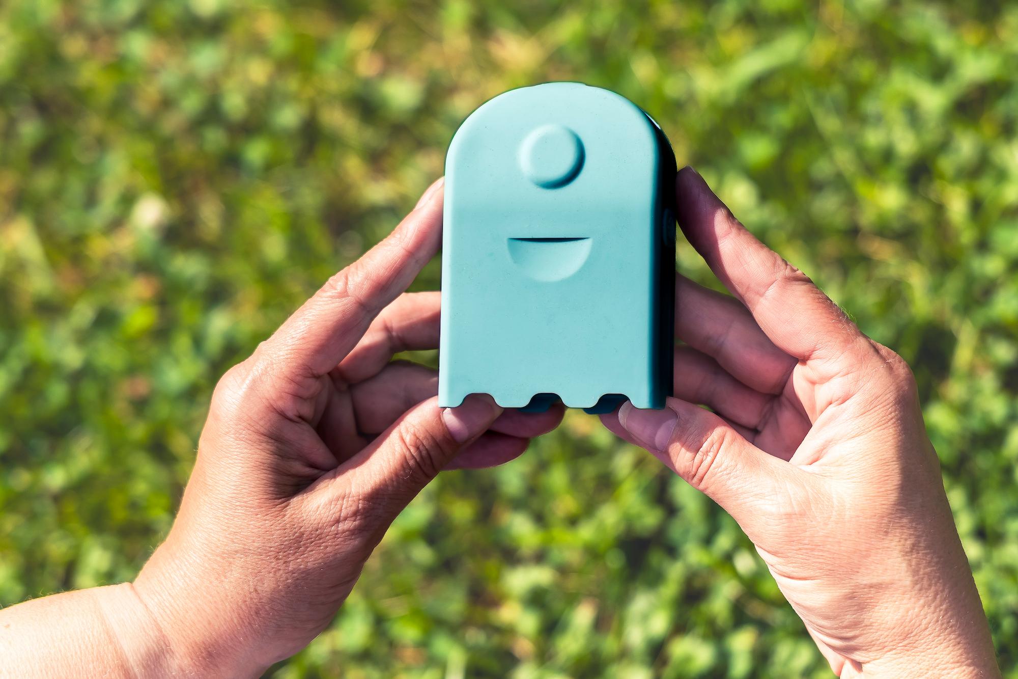 AirBeam air quality monitor - a portable device for measuring air pollution in real-time